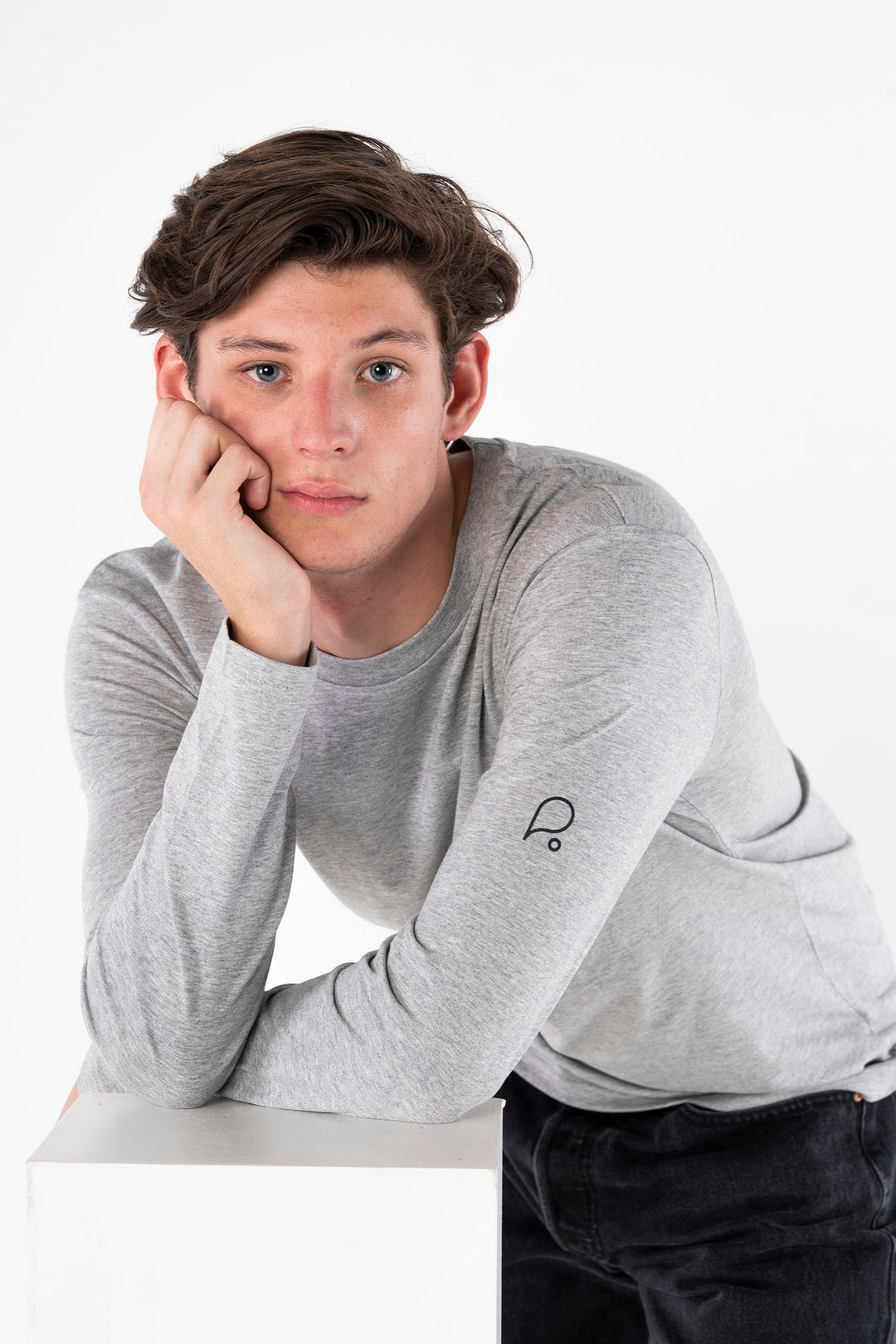 Heather Grey Long Sleeve T-shirt-T-shirts-PIRKANI