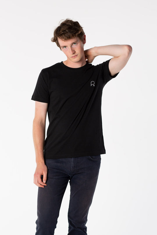 Signature Black - Think Sustainable T-shirt-T-shirts-PIRKANI